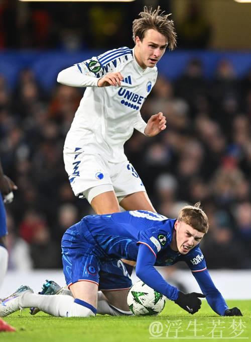 切尔西1-0击败哥本哈根，总比分3-1晋级欧协联八强，霍尔低射建功