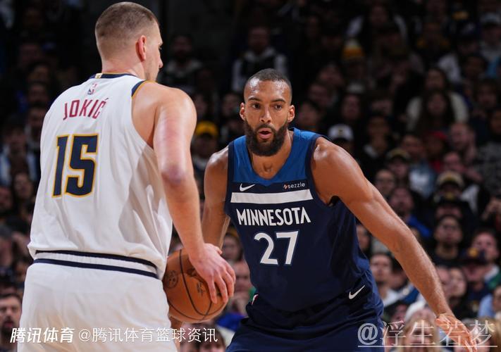 戈贝尔双手强扣补篮 兰德尔抛投失准 戈贝尔双手强扣补篮 兰德尔抛投失准